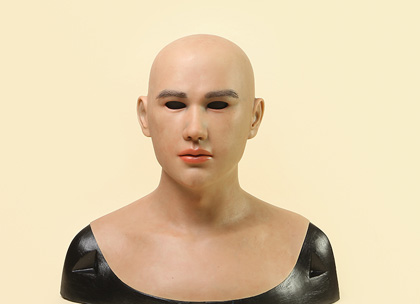 按中國人的尺寸與臉型設計,可二次加工植發(fā)胡子等